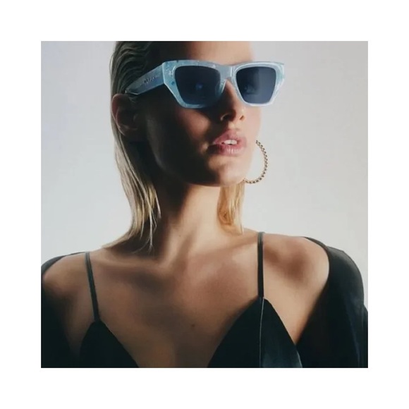 QUAY No Apologies Arctic Tortoise Square Sunglasses — Blue Tortoise Shell - Picture 16 of 17